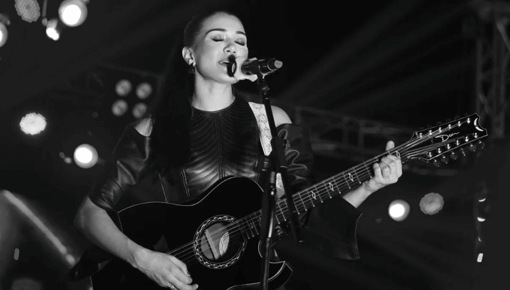 NY 2 LAHORE - Aneesa Leena’s Debut Concert Rocked the Stage, Leaving the Audience Begging for More